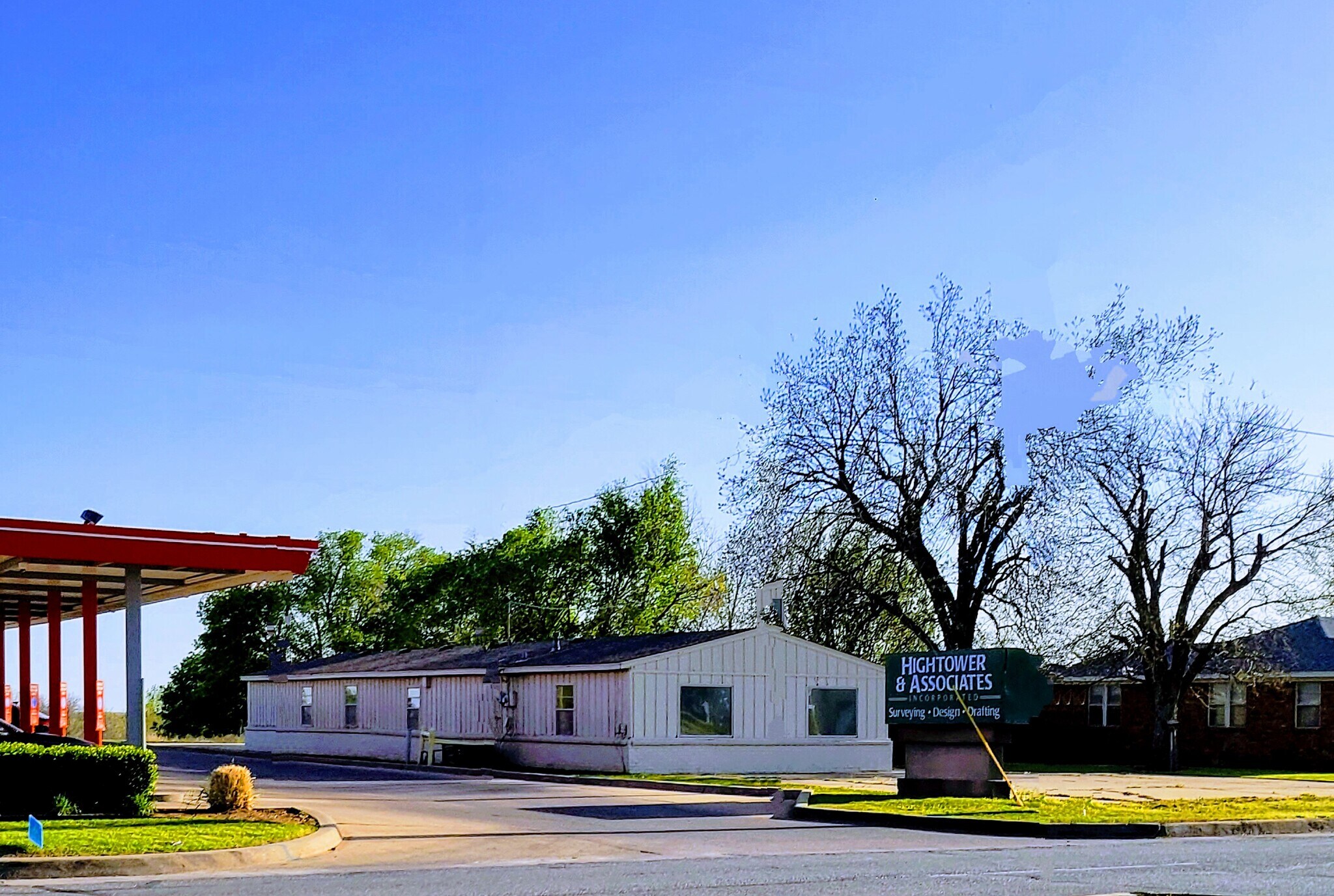 2614 SW Lee Blvd, Lawton, OK for Sale