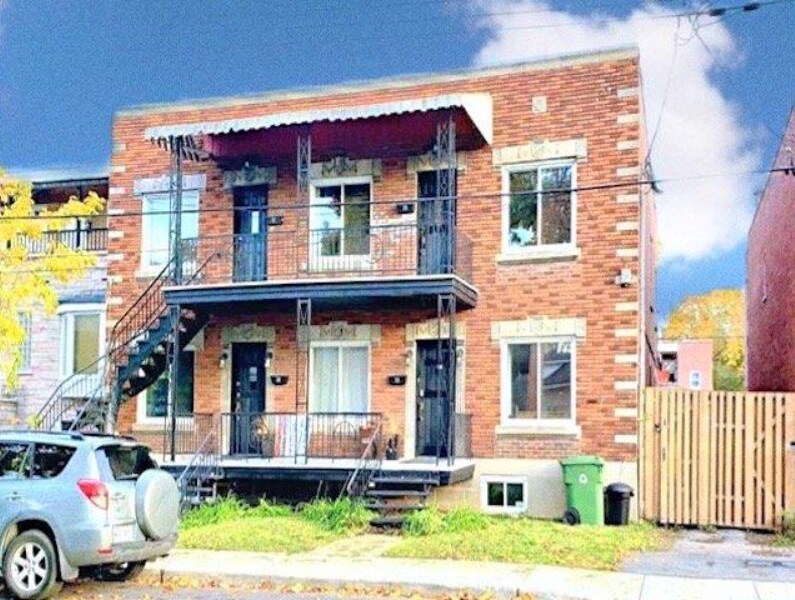 33-39 Av 3E, Montréal, QC for Sale