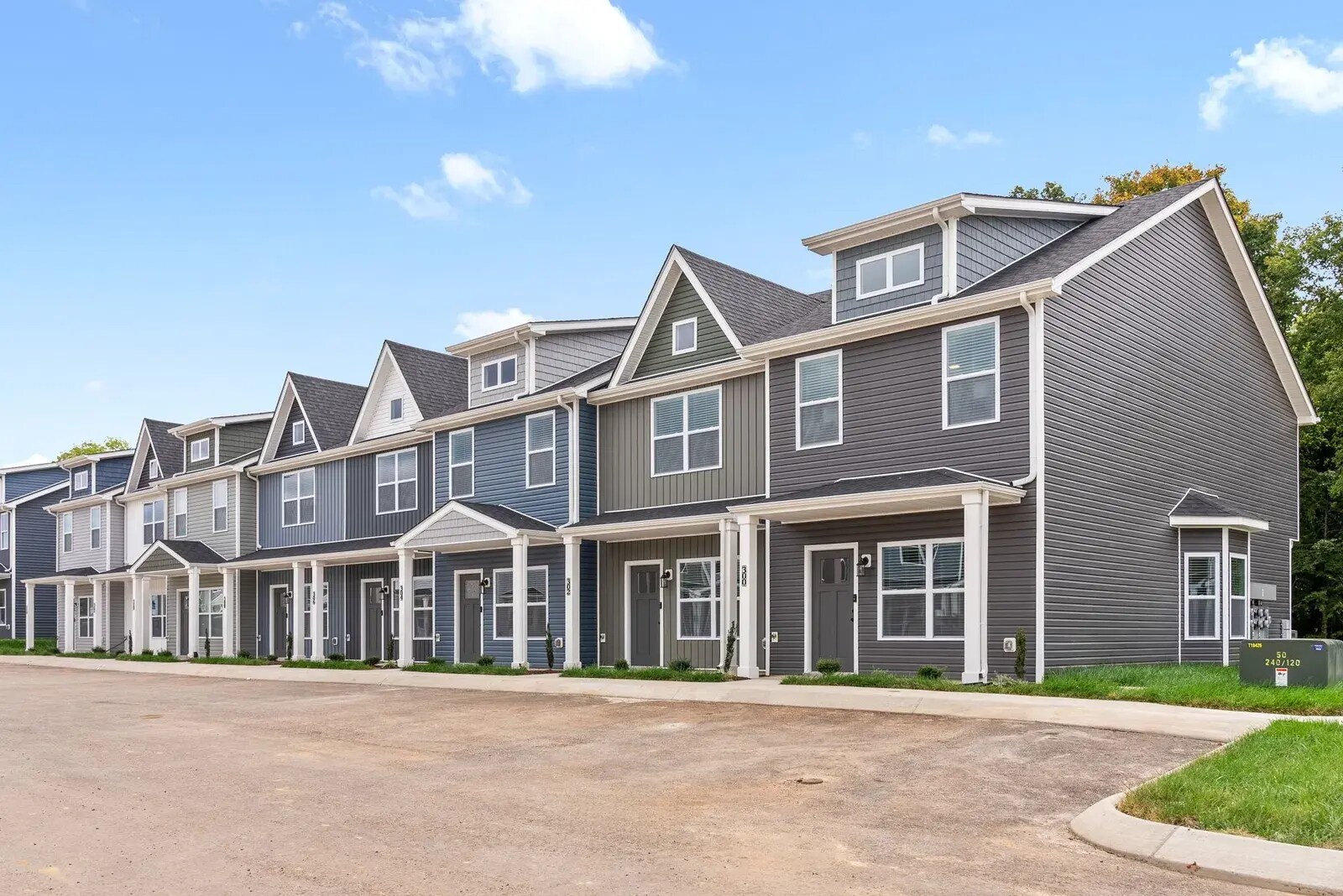 Front Ridge Circle, Clarksville, TN for Sale