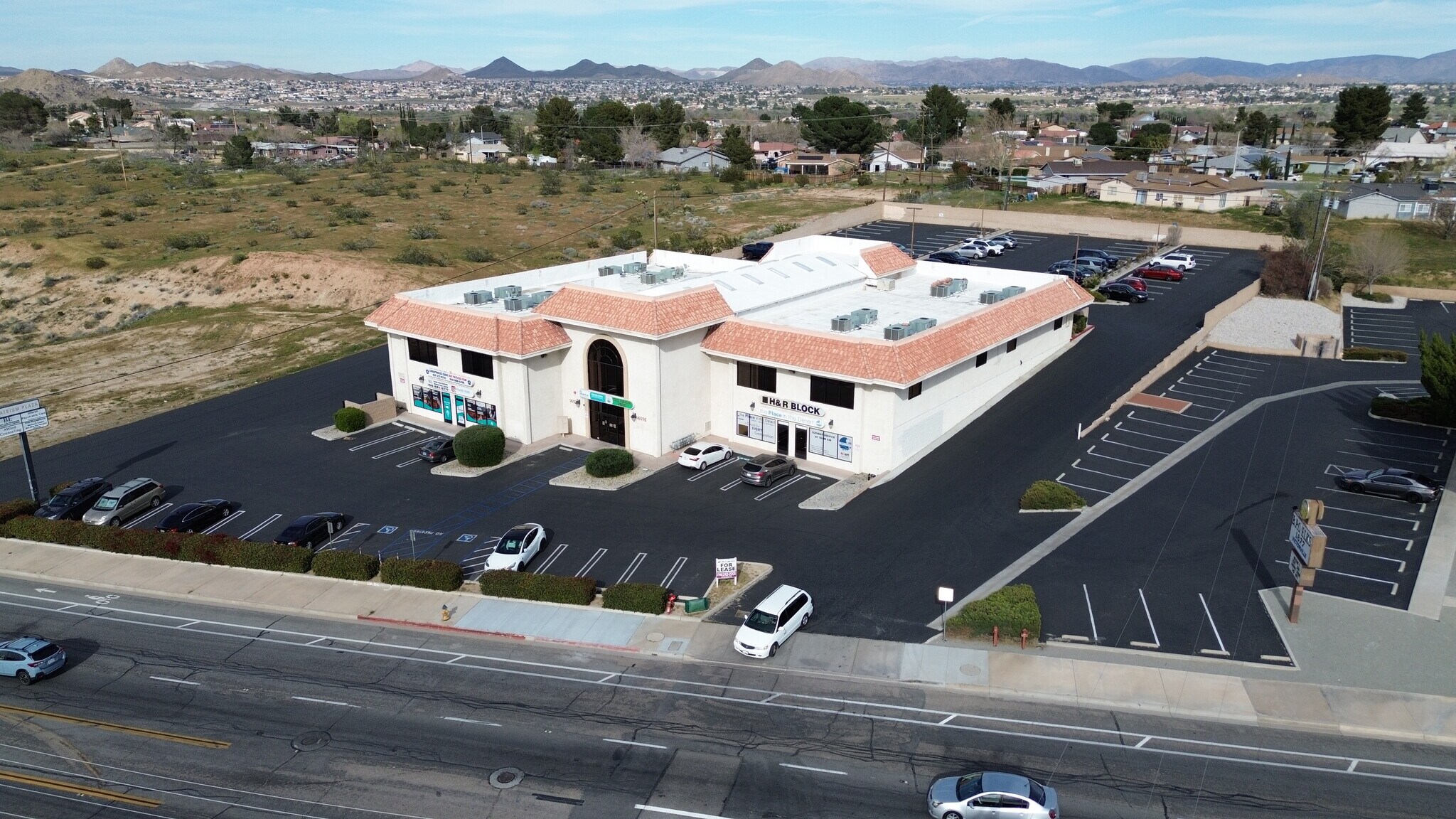 14075 Hesperia Rd, Victorville, CA for Sale