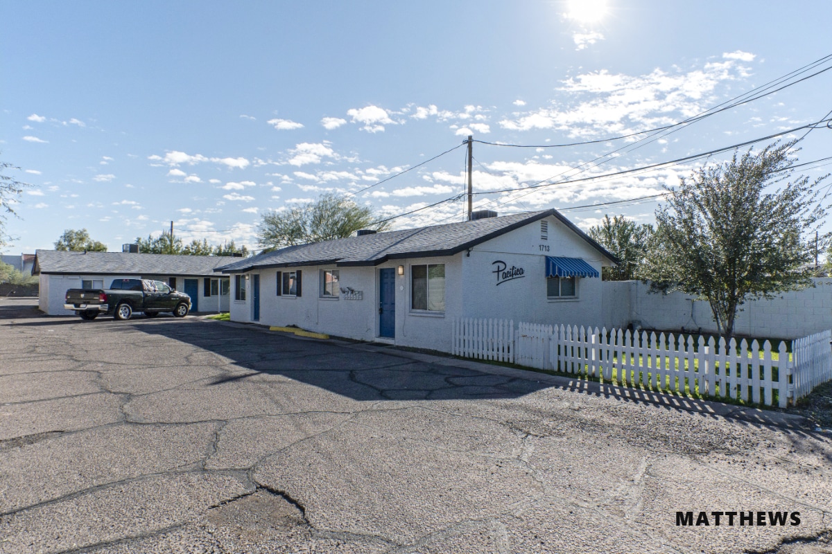 1713 N 31st Pl, Phoenix, AZ for Sale