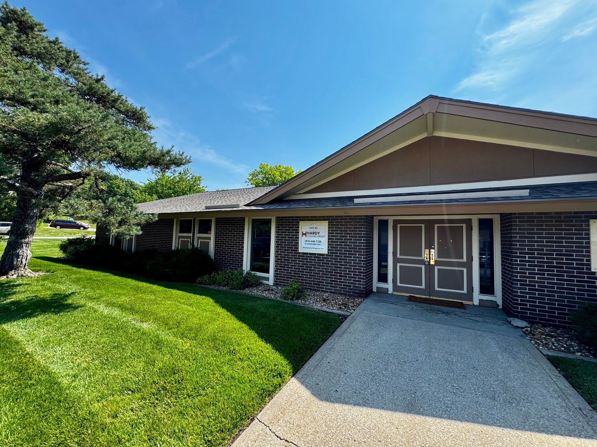 1170 W Kansas St, Liberty, MO for Rent