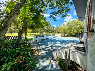 Tampa, FL undefined - 3105 W Spruce St