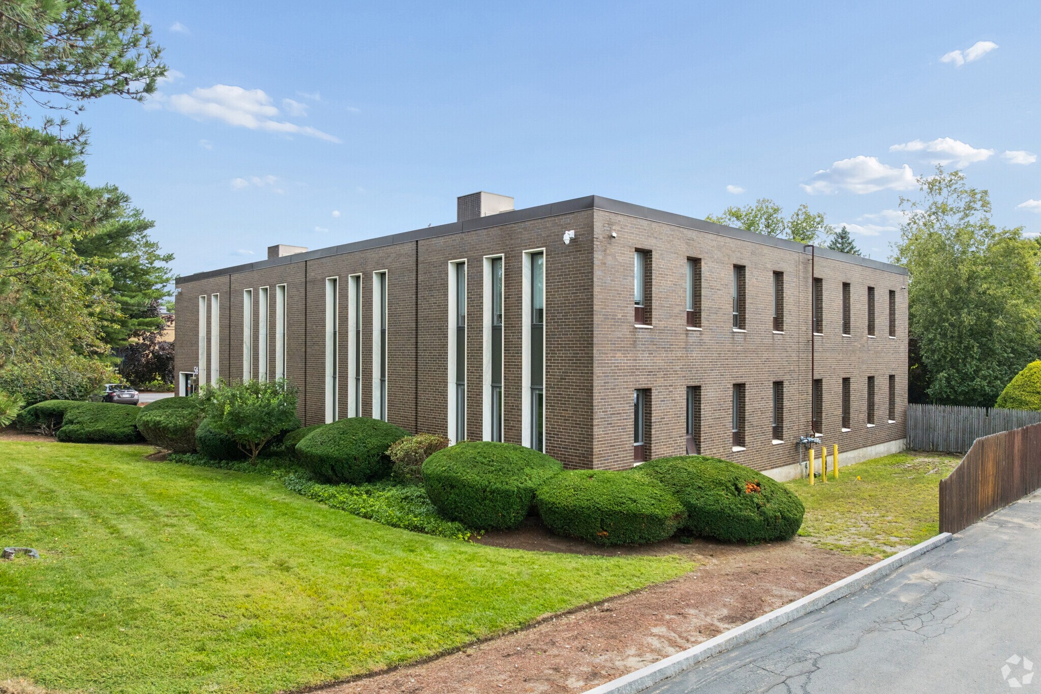 58 Concord St, North Reading, MA for Rent