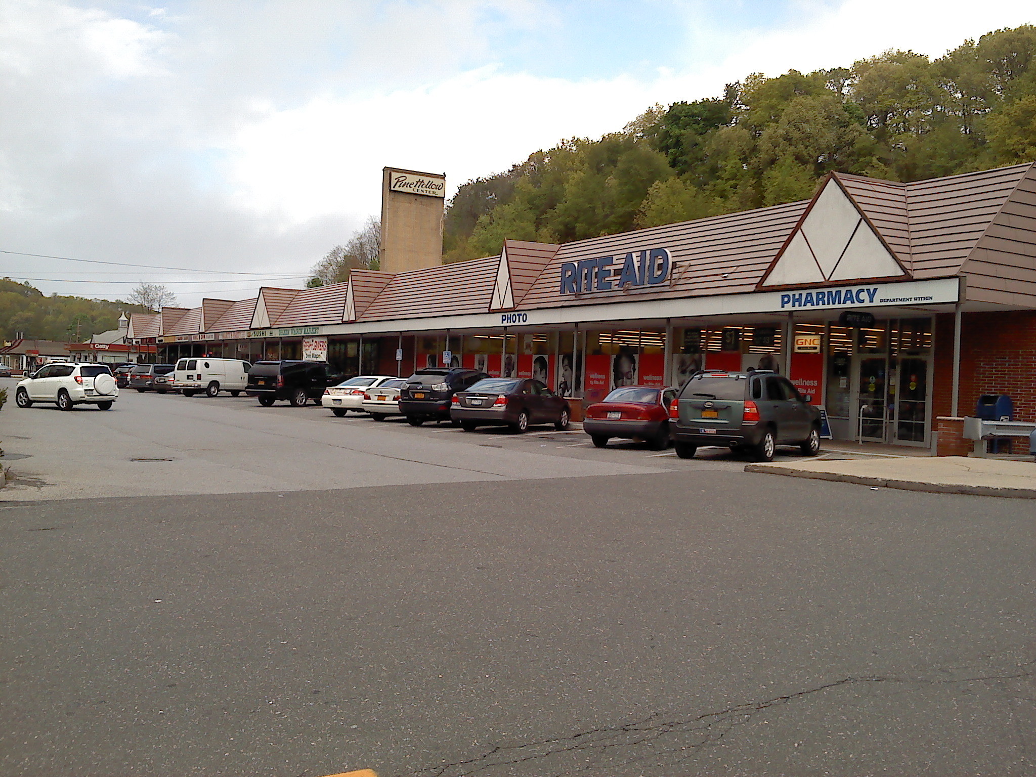 247-295 Pine Hollow Rd, Oyster Bay, NY for Rent