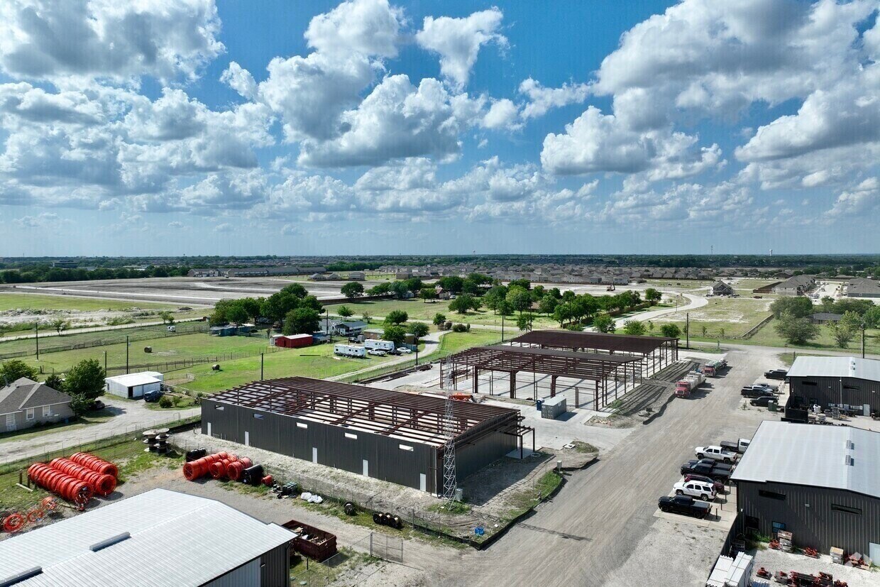 1011 Industrial Way Dr, Anna, TX for Rent