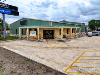 Floresville, TX Light Distribution - 2301 10th St Floresville, TX Light Distribution - 2301 10th St