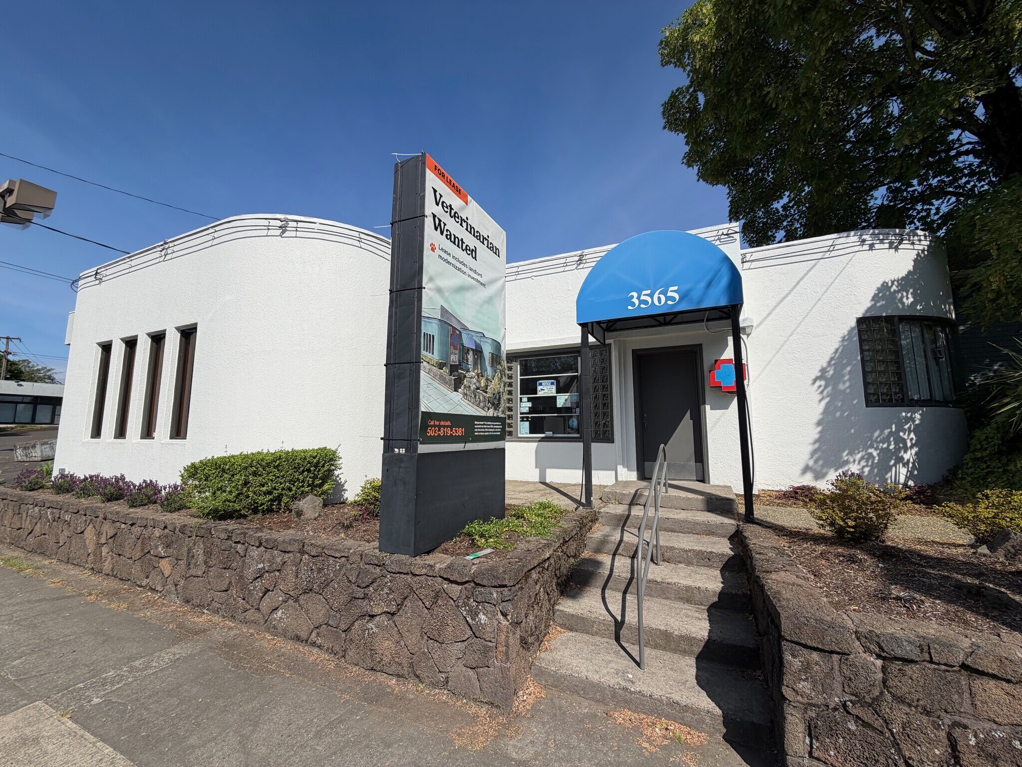 3565 NE Sandy Blvd, Portland, OR for Rent