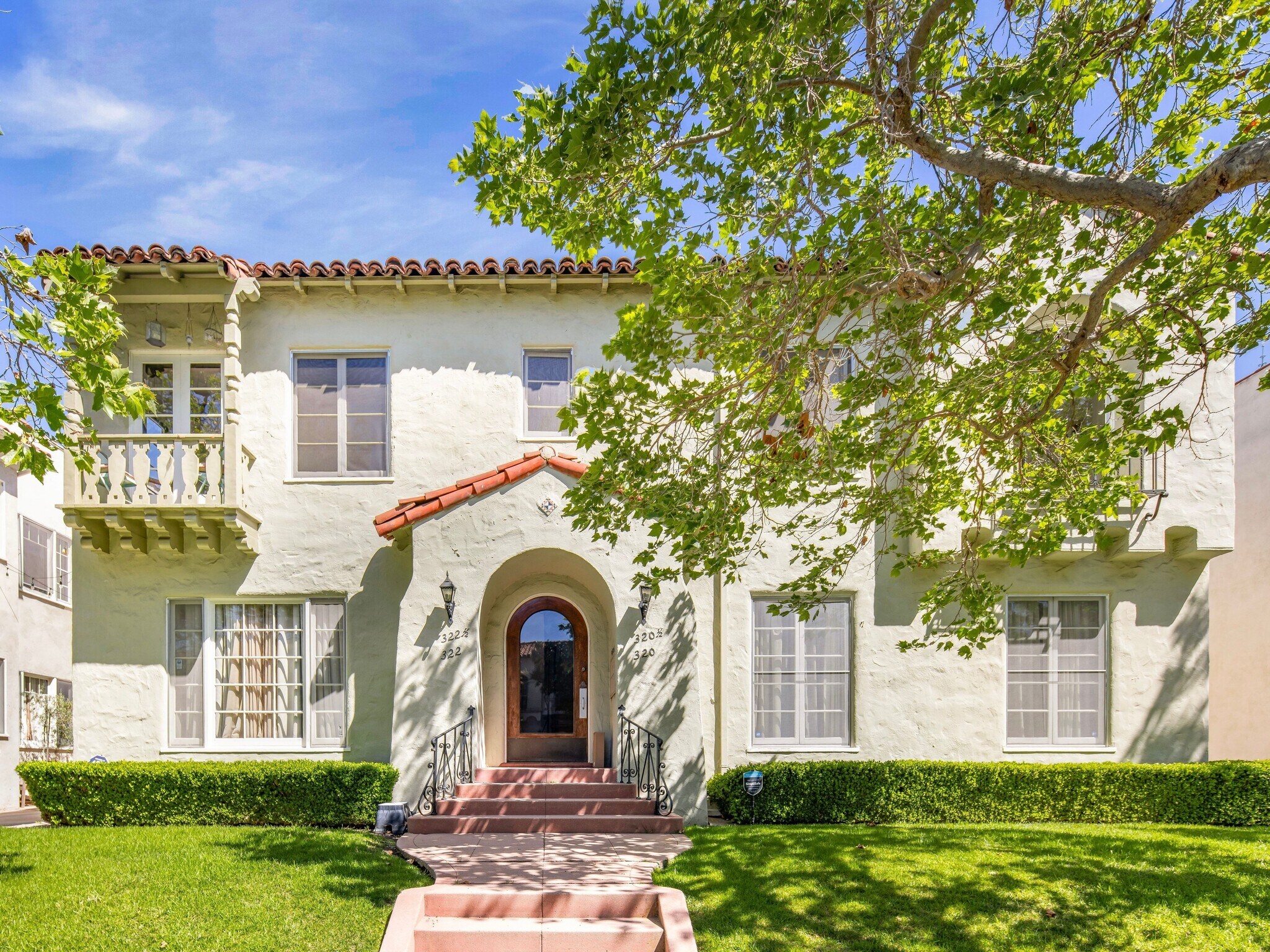320 N Sycamore Ave, Los Angeles, CA for Sale