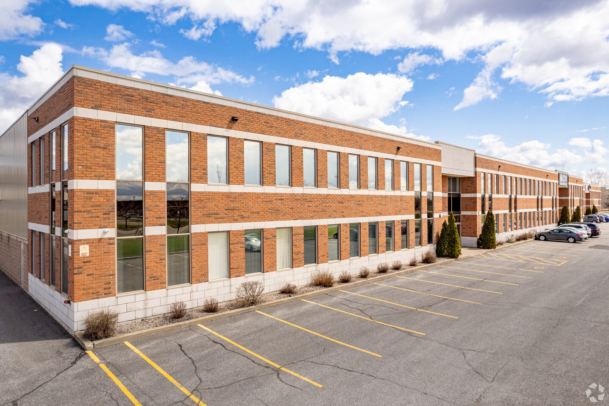 3755 Boul Matte, Brossard, QC for Rent