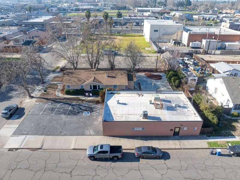 318 N Thor St, Turlock, CA for Sale