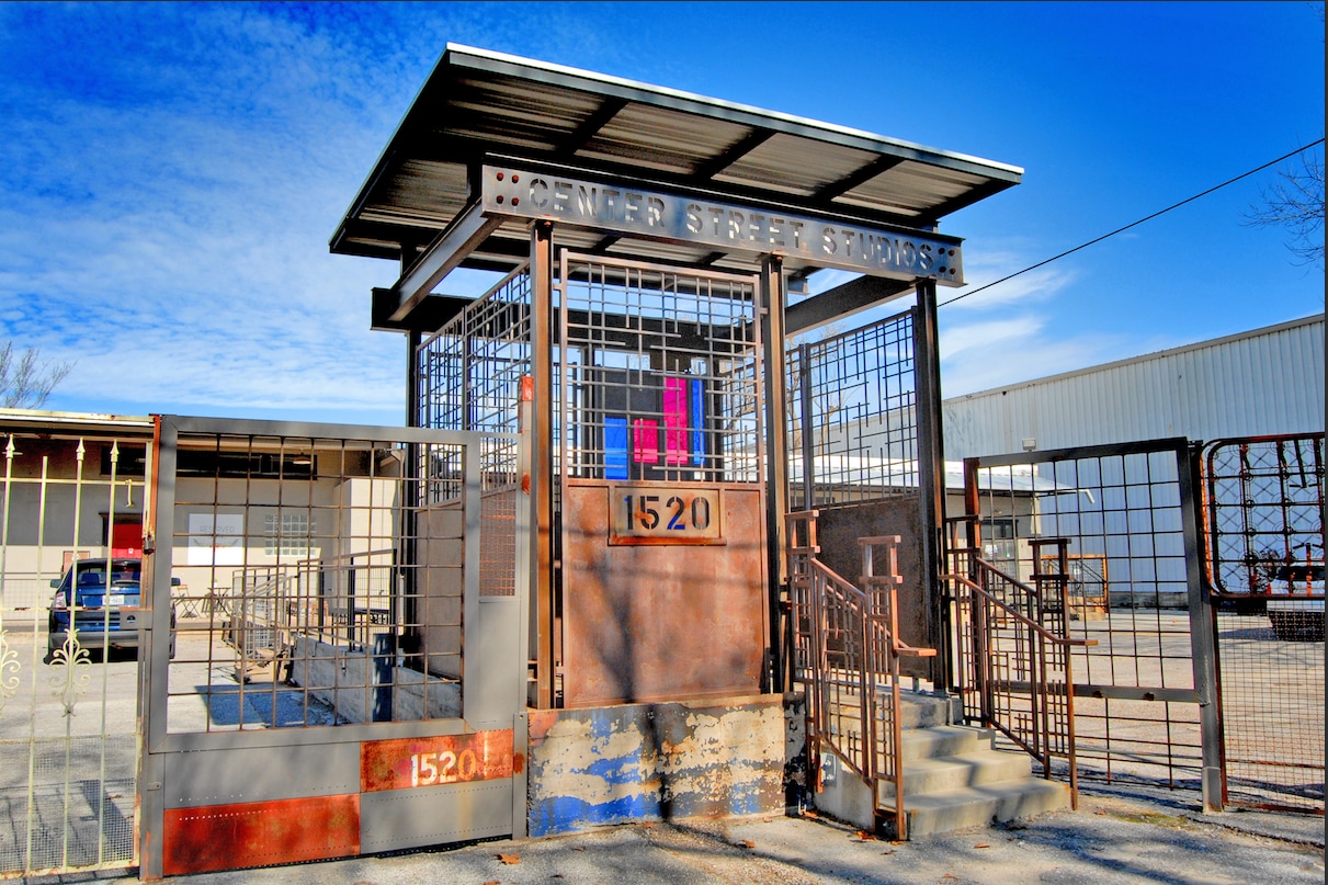 1520 Center St, Houston, TX for Rent