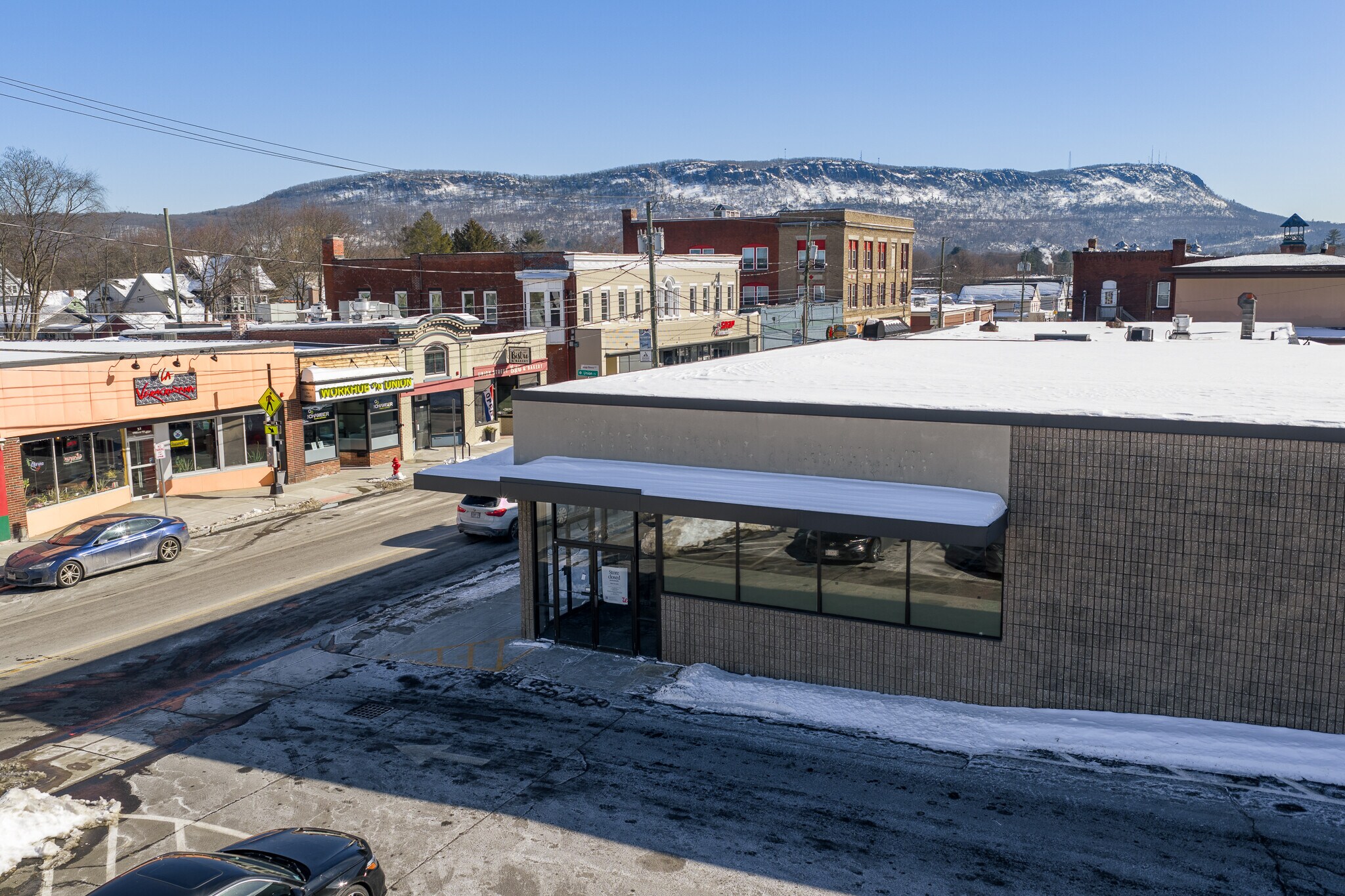 32 Union St, Easthampton, MA for Rent