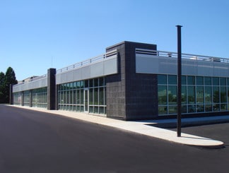 Omaha, NE Industrial - 10200-10236 L St