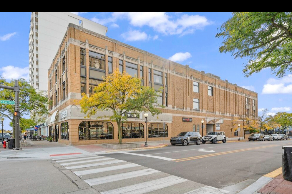 301-303 W 4th St, Royal Oak, MI for Rent