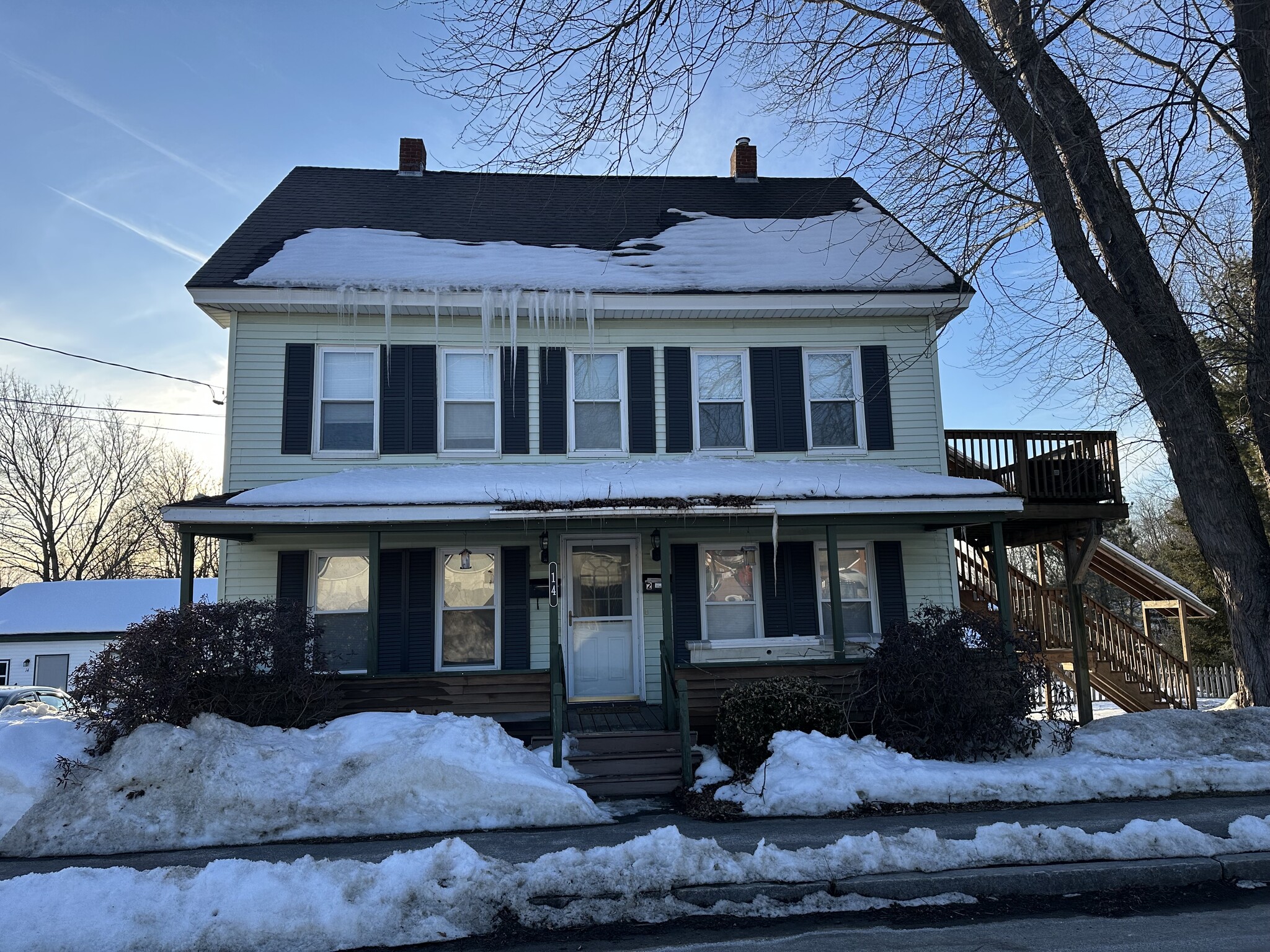 14 High St, Pembroke, NH for Sale