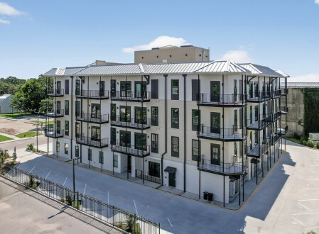 124 Court St, Bay Saint Louis, MS for Sale