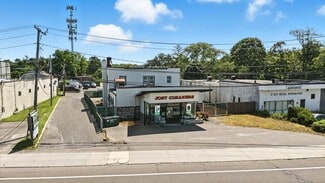 Sayville, NY Storefront - 230 N Main St