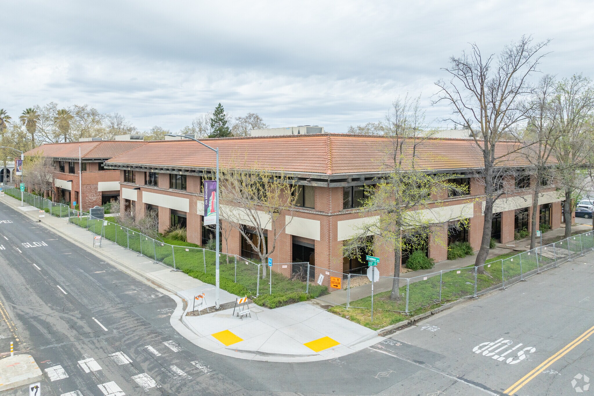 2201 Broadway, Sacramento, CA for Rent