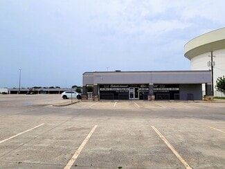 Dallas, TX Retail - 4099-4111 W Camp Wisdom Rd