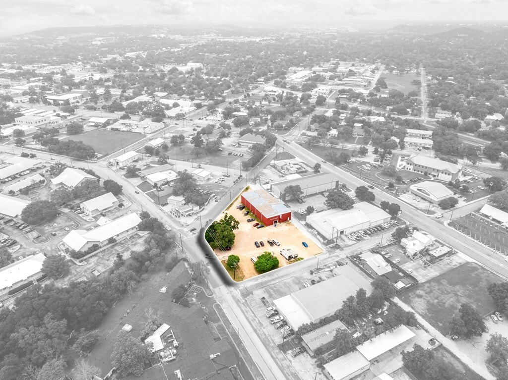 1100 Water St, Kerrville, TX for Sale