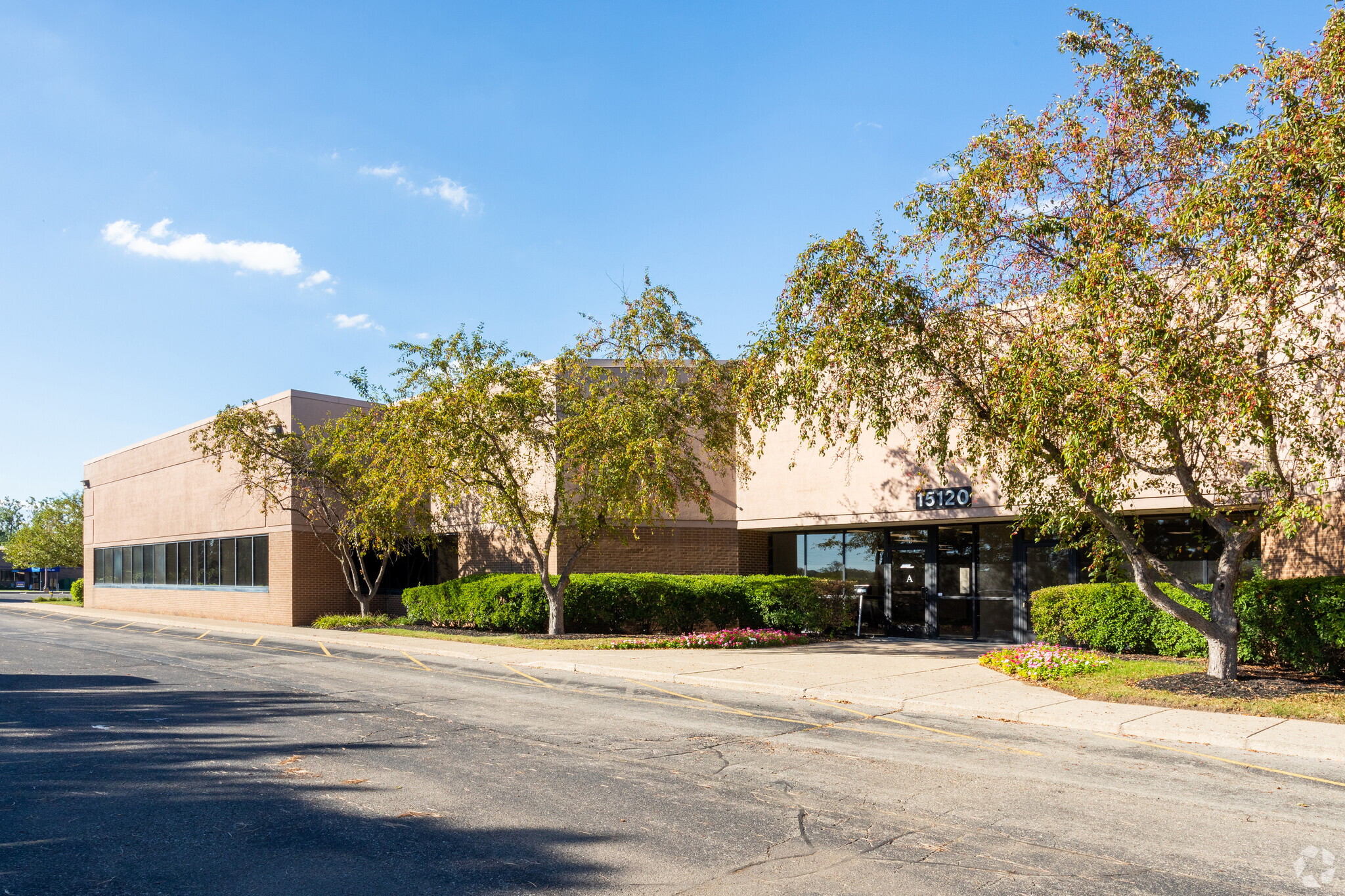 15120 N Commerce Dr N, Dearborn, MI for Rent