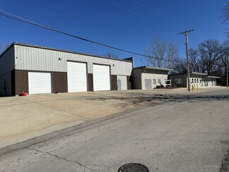 Kirkwood, MO Warehouse - 435-455 E Clinton Pl