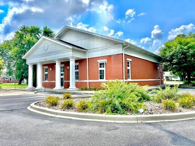 307 W Main St, Austin, IN for Sale