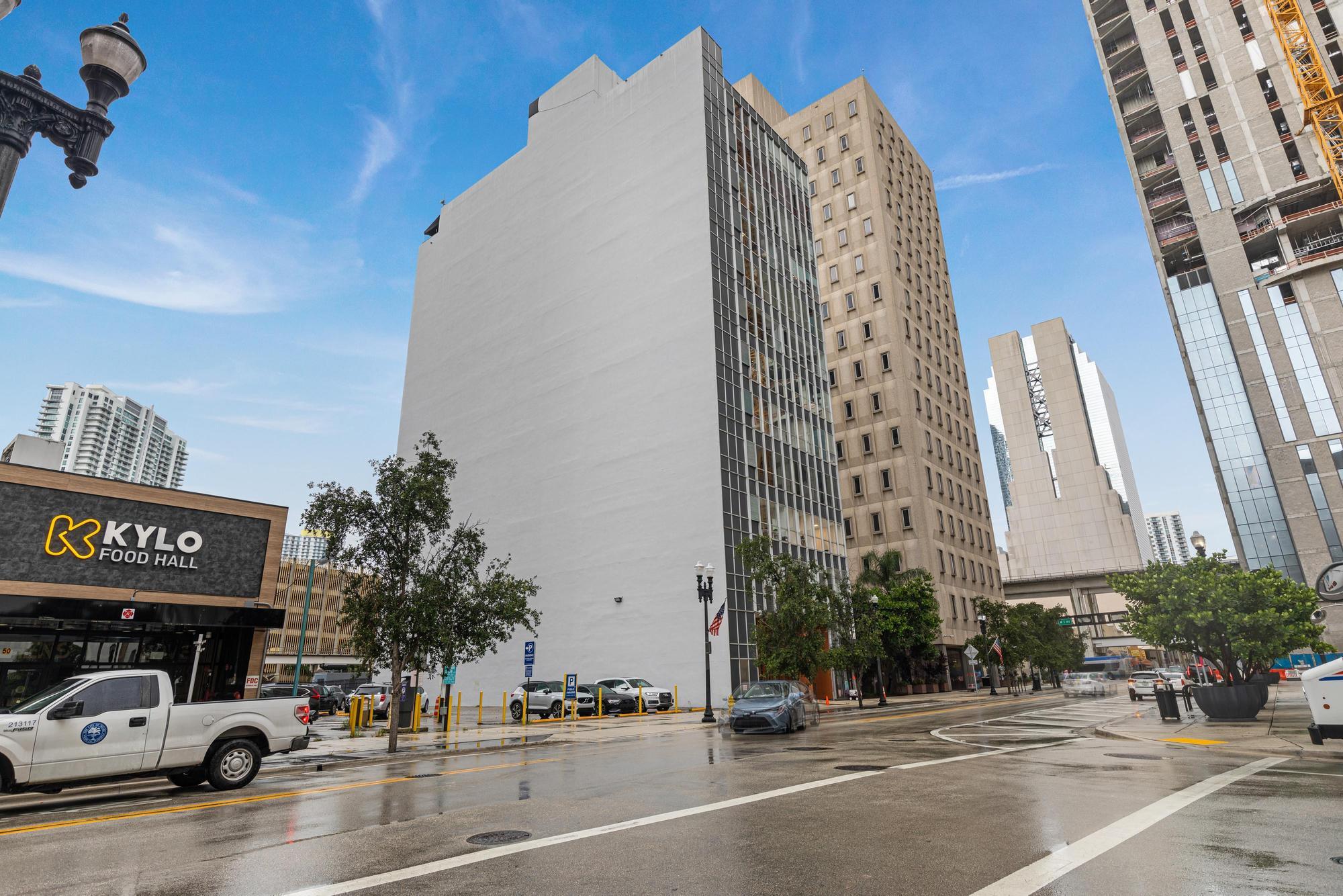 66-68 W Flagler St, Miami, FL for Sale