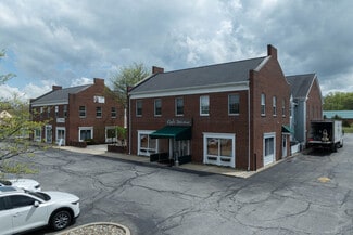 Aurora, OH Office/Retail - 215 W Garfield Rd