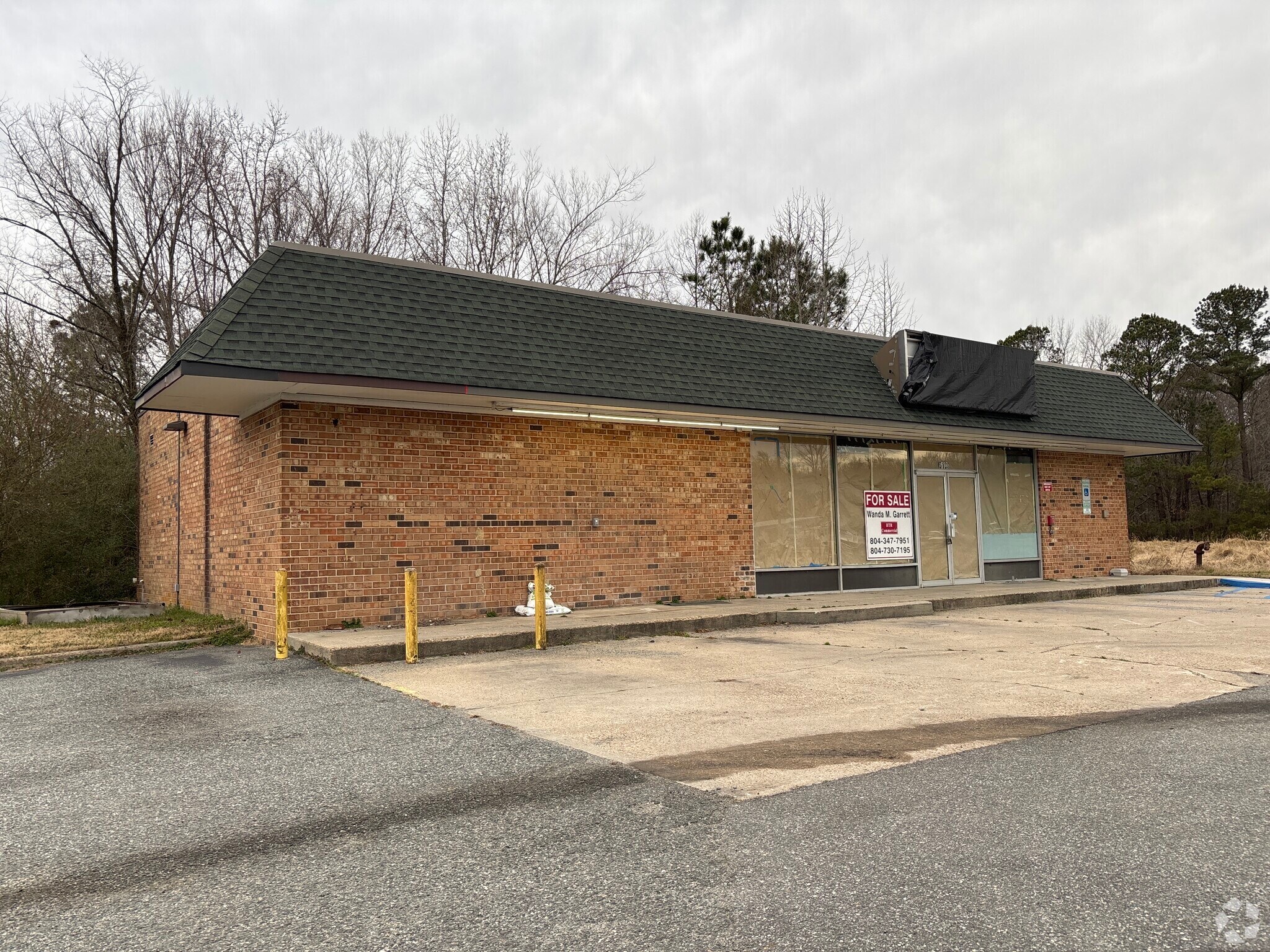 5166 George Washington Memorial Hwy, Hayes, VA for Sale