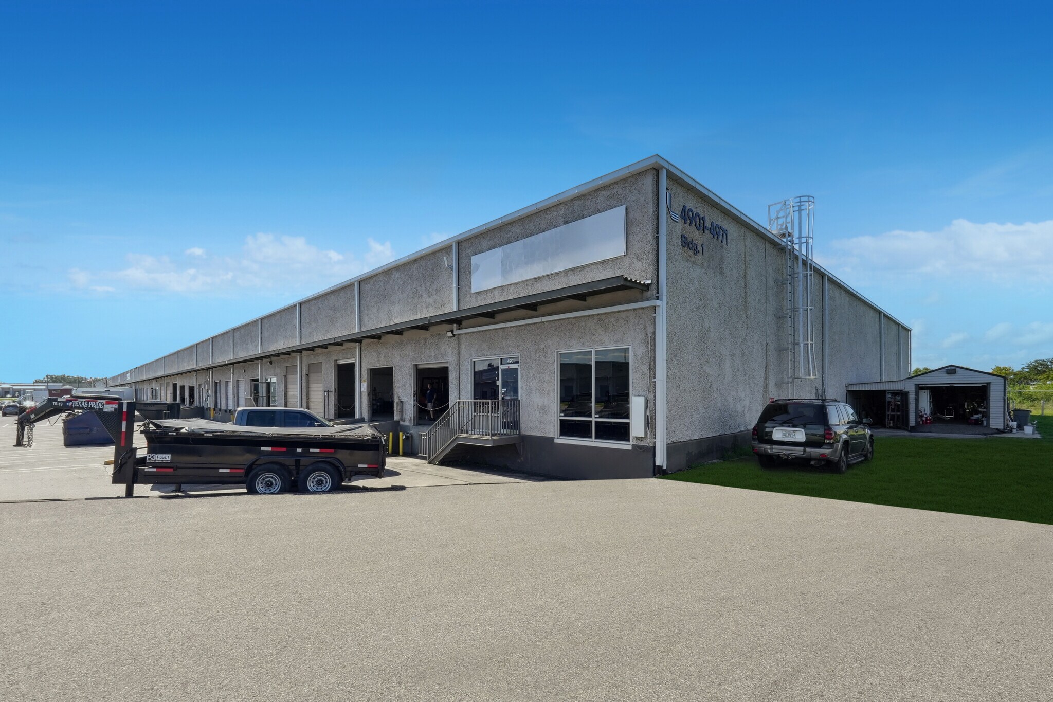 4901-4971 Distribution Dr, Tampa, FL for Rent