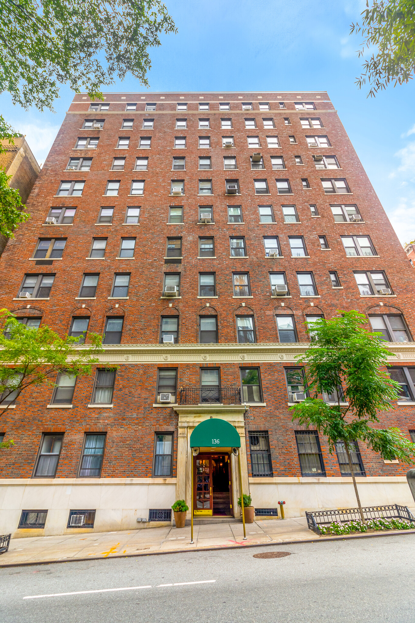 136 E 36th St, New York, NY for Sale