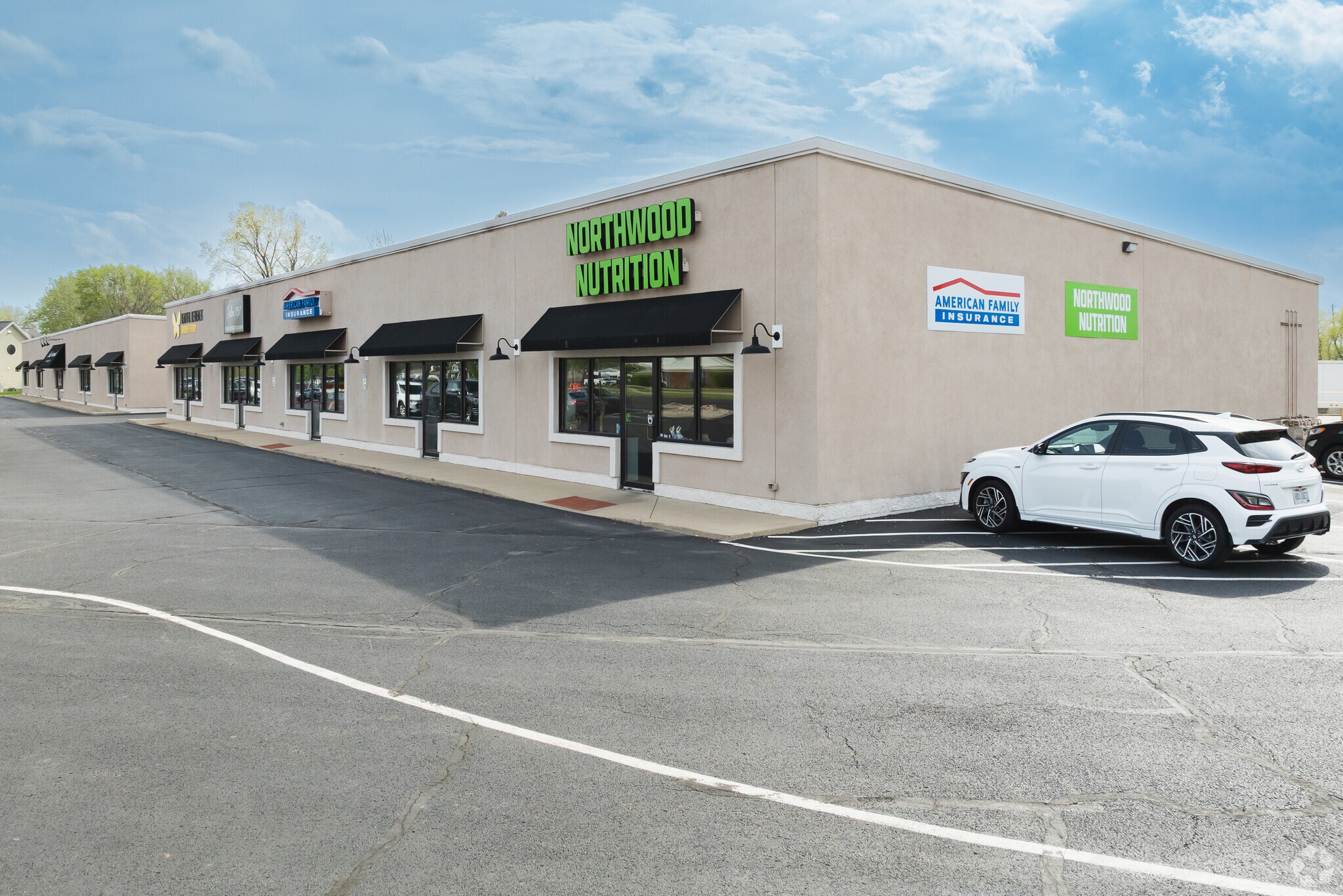 500-510 Commerce Park Blvd, Northwood, OH for Sale