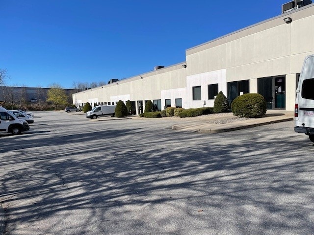65 Avco Rd, Haverhill, MA for Rent