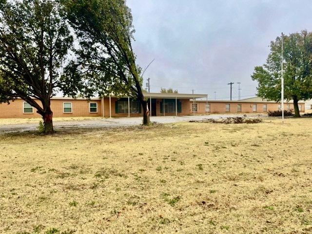 215 W 3rd St, Helena, OK for Sale