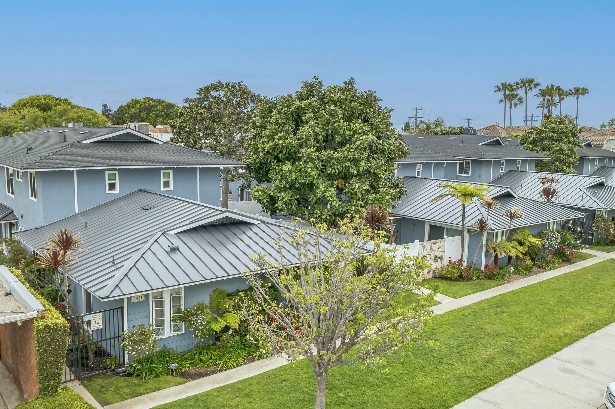 1601 E 15th St, Newport Beach, CA for Sale