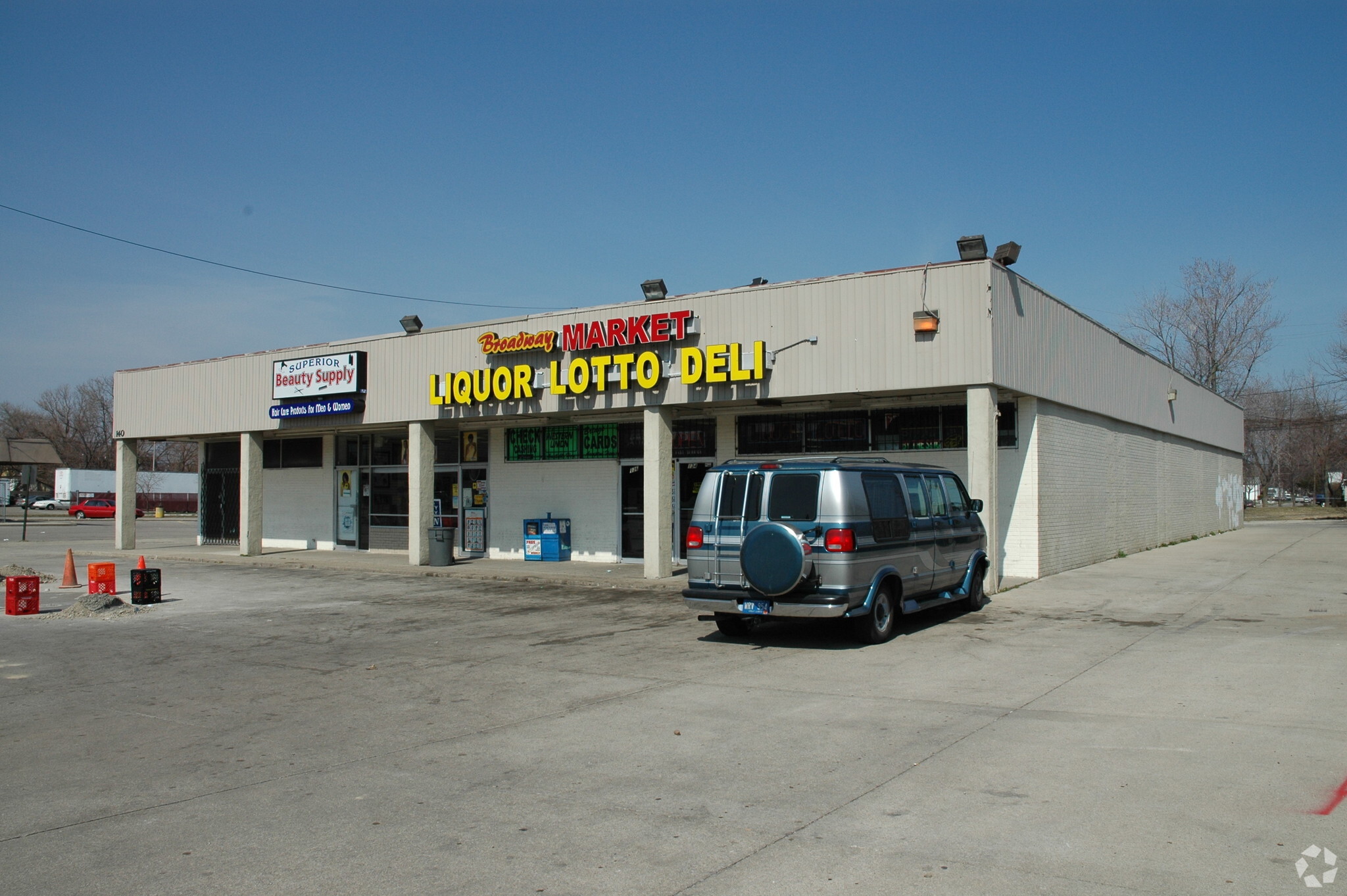 134-140 N Gratiot Ave, Mount Clemens, MI for Rent