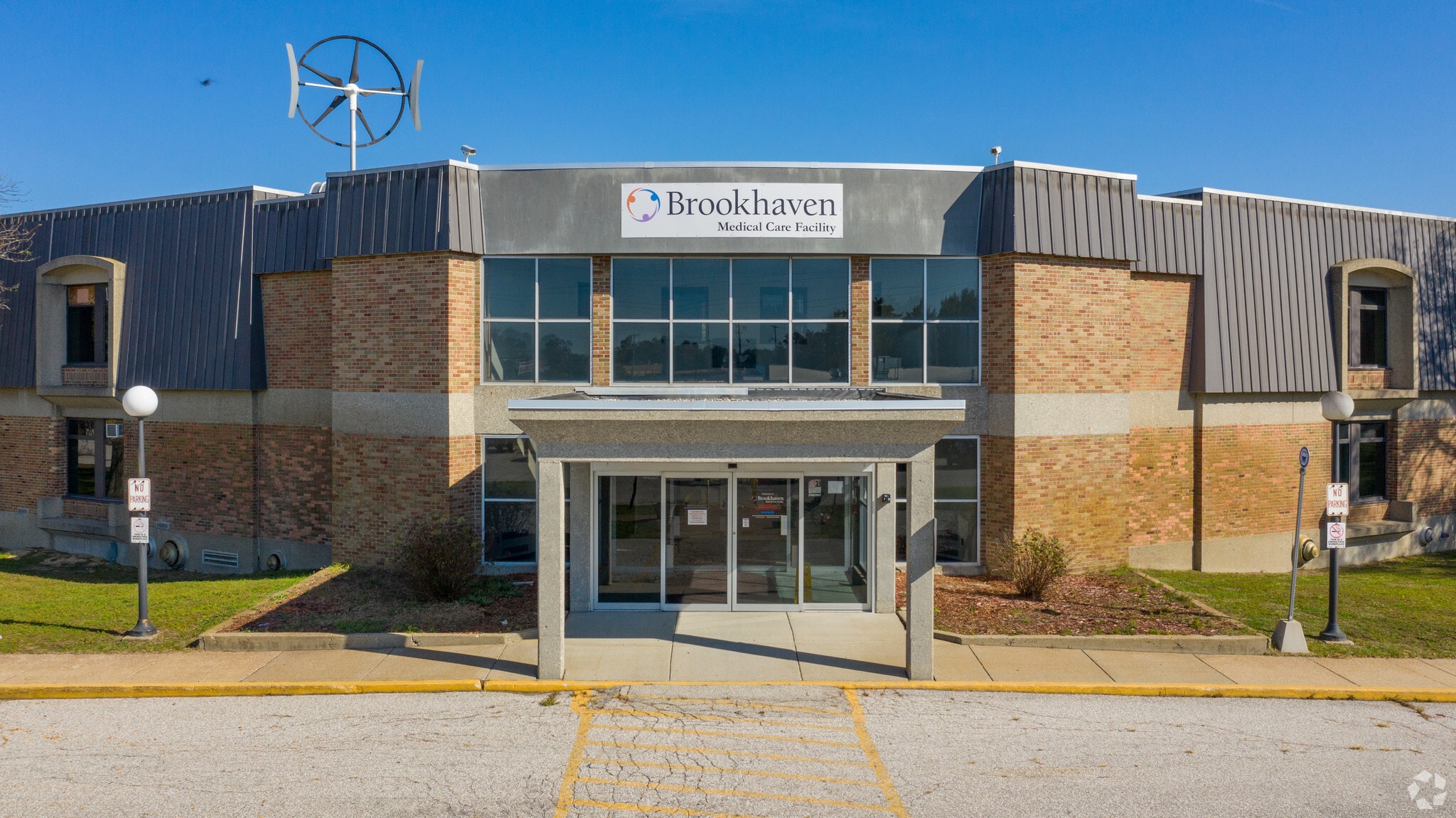 1890 E Apple Ave, Muskegon, MI for Sale