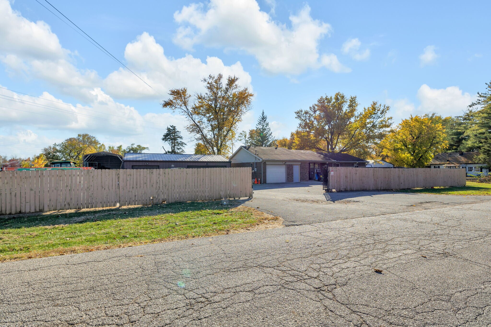 7601 Milhouse Rd, Indianapolis, IN for Sale