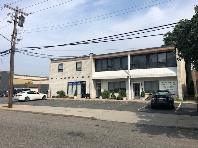 187 Veterans Blvd, Massapequa, NY for Rent