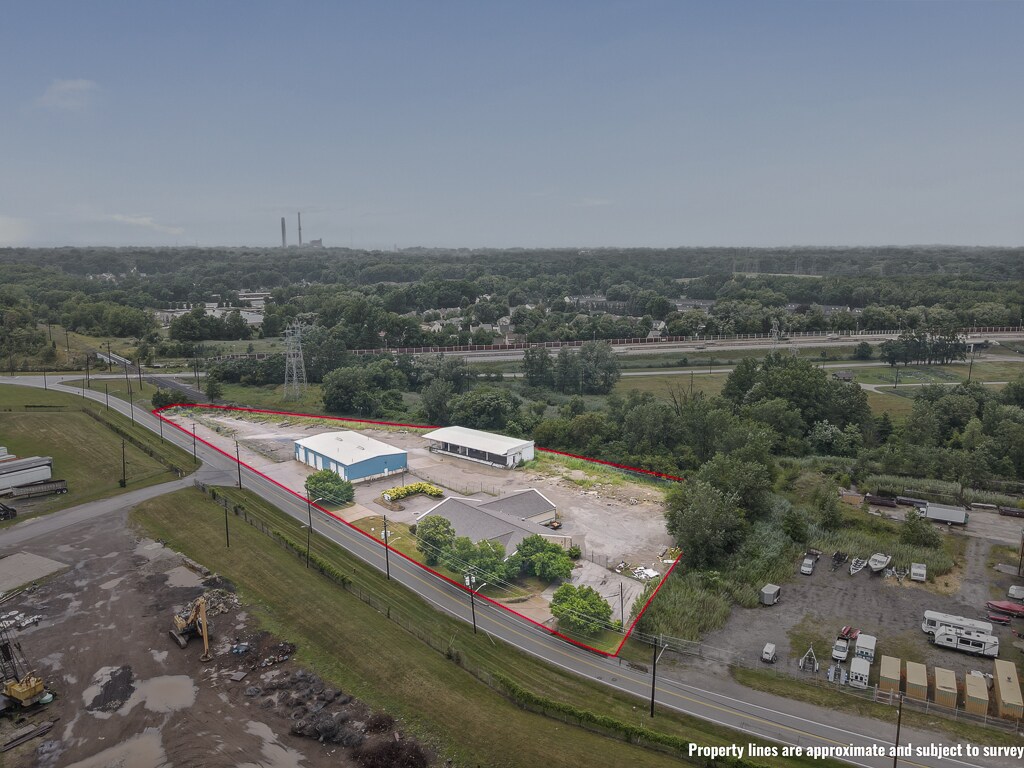 37401 Stevens Blvd, Willoughby, OH for Rent