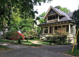 Victoria, BC Apartments - 903 Humboldt St