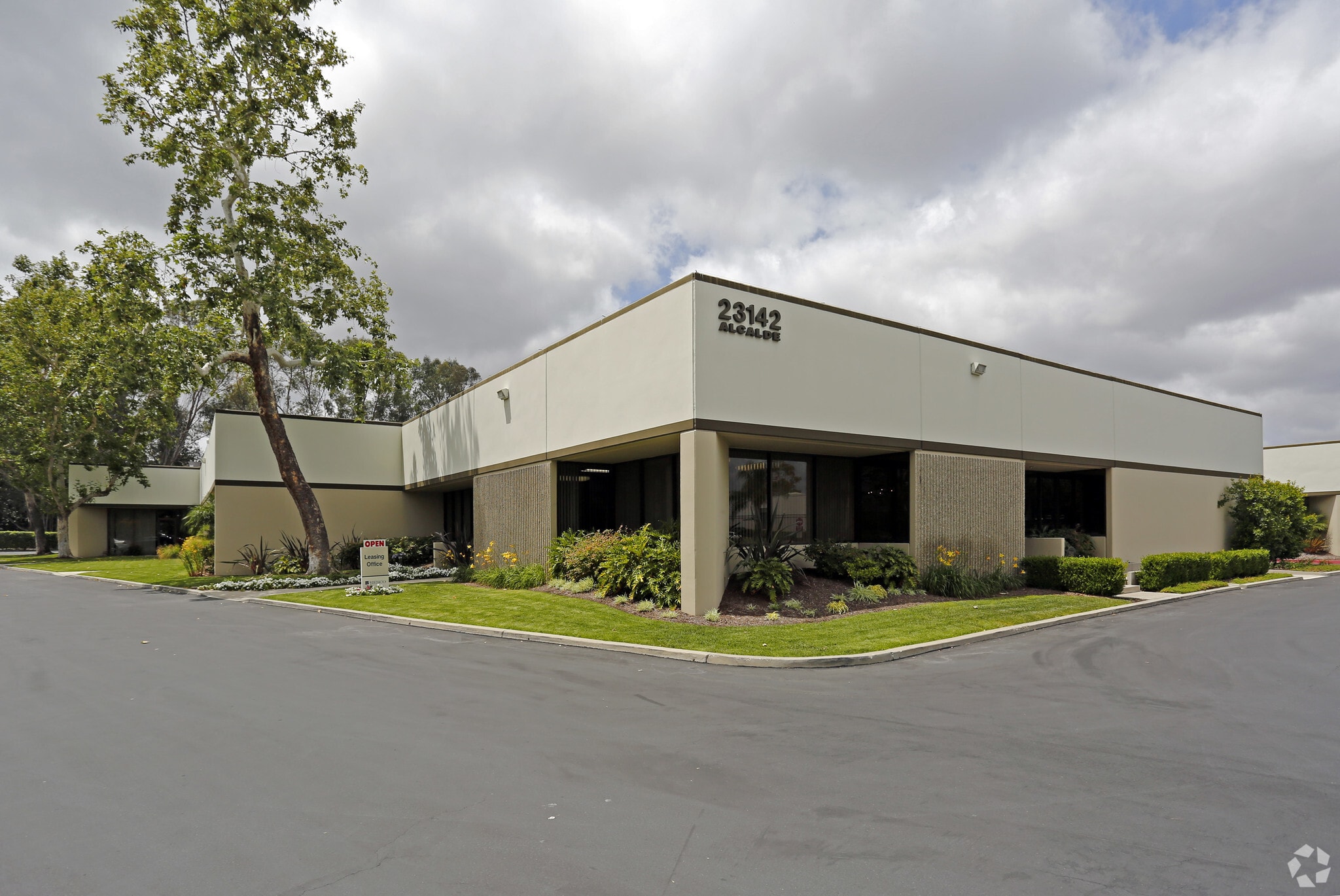 23142 Alcalde Dr, Laguna Hills, CA for Sale