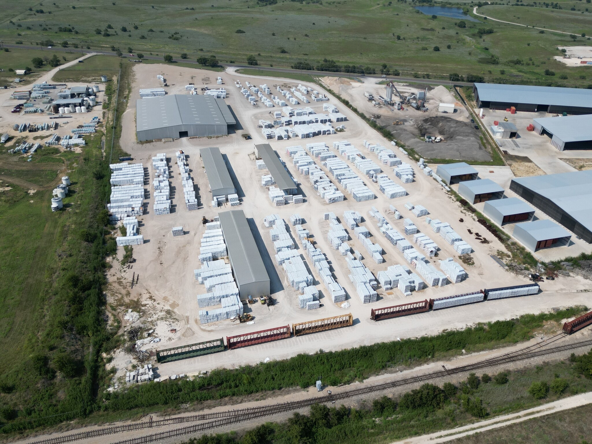 2400 N Cresson Hwy, Cresson, TX for Rent