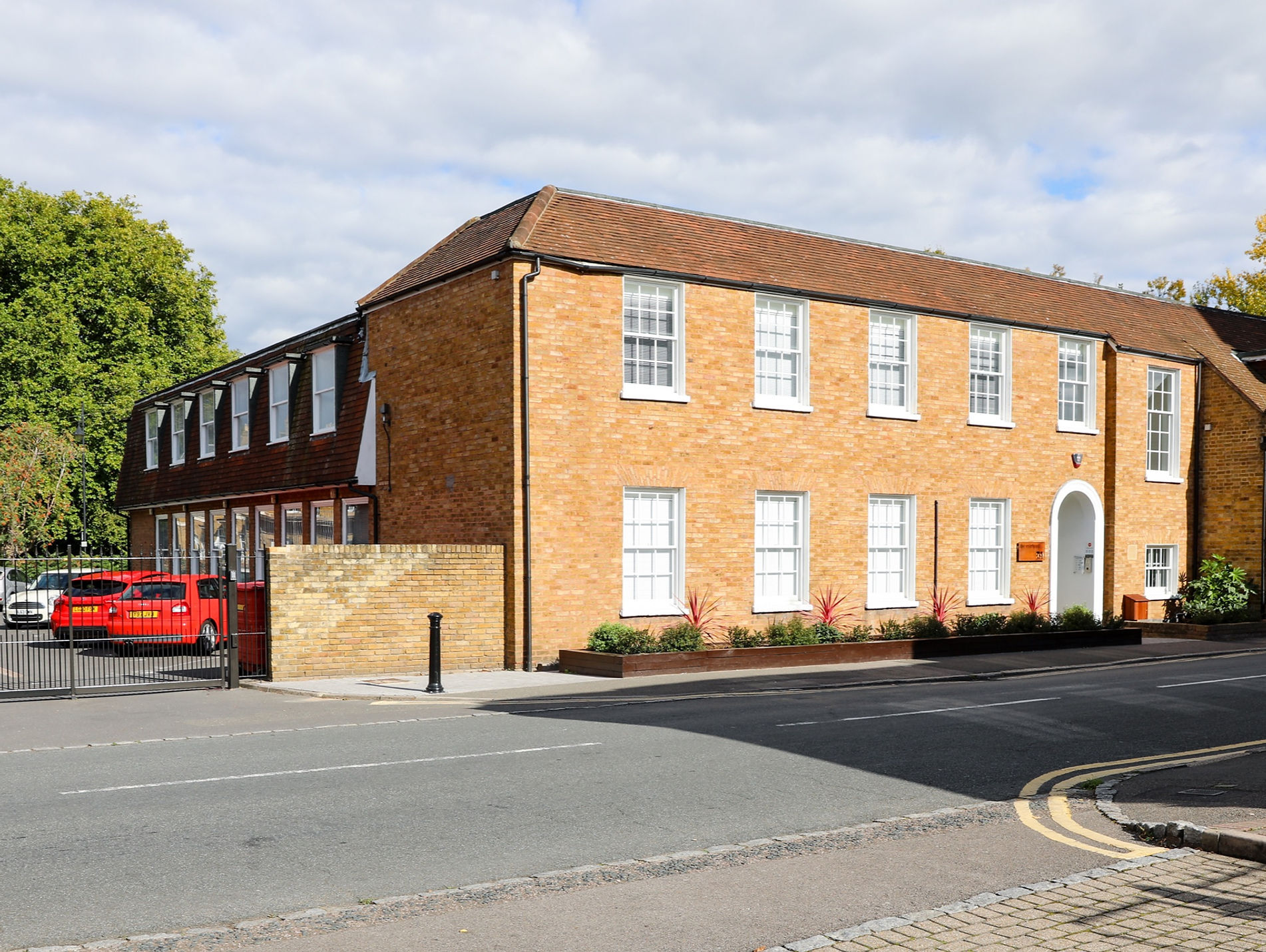 59 Church St, Staines, MDS for Rent