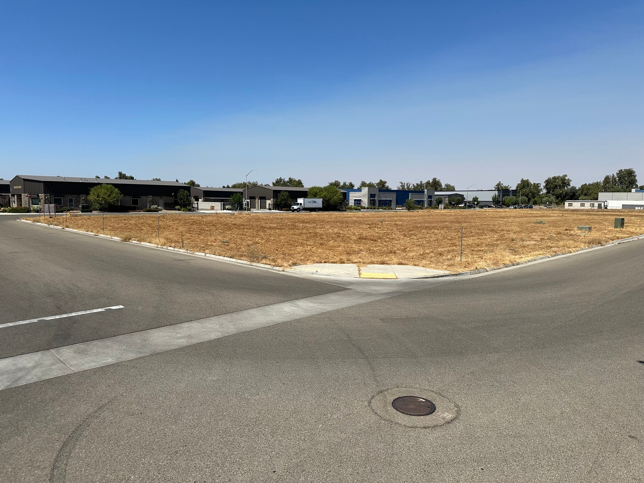 543 Pollasky Ave, Clovis, CA for Sale