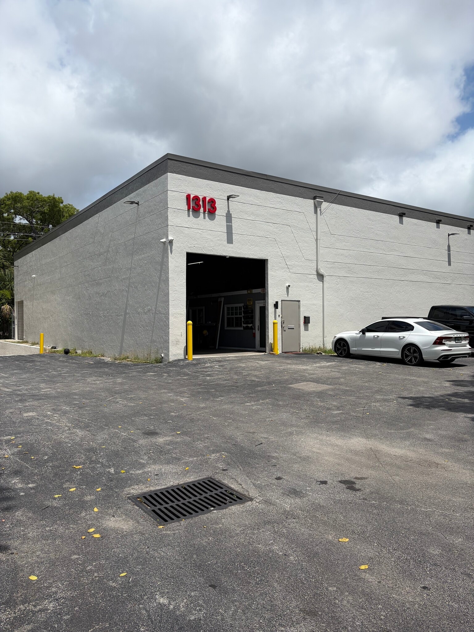 1313 NW 65th Pl, Fort Lauderdale, FL for Sale