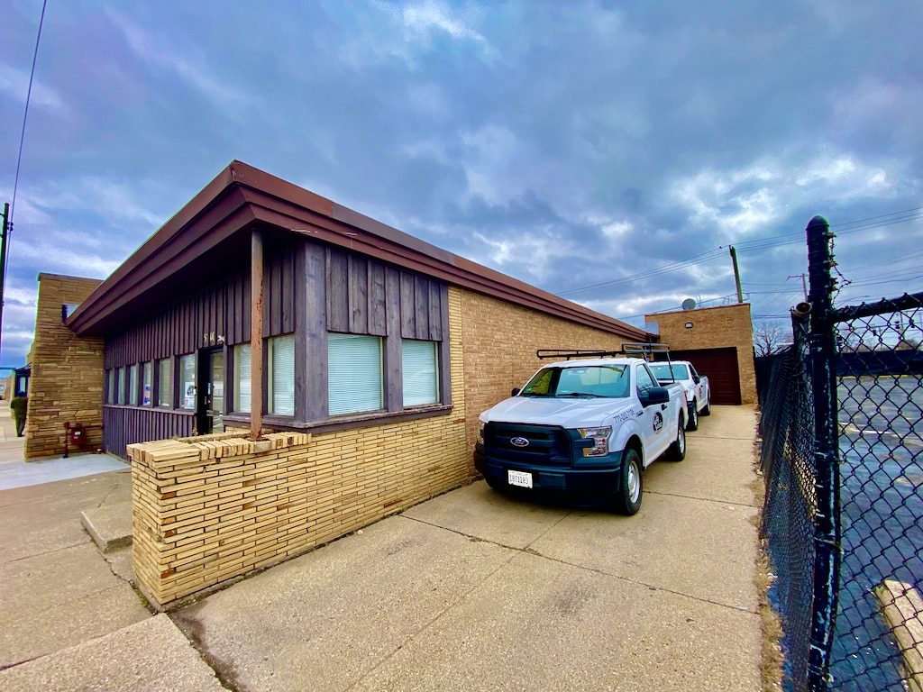 5710 N Northwest Hwy, Chicago, IL for Sale