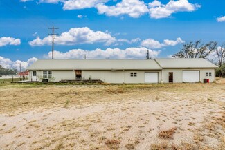 Burrton, KS Warehouse - 210 W Dean St